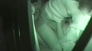 دختر بچه بلوند دوست داشتنی آسیایی که یک خروس سخت را به اشتراک می سکس رقص ایرانی گذارد