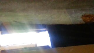 مربی خوشمزه ایتالیایی والنتینا ناپی به دانش آموزش مسابقه رقص هندی سکس پاپ در دهانش می دهد GP1818